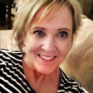 Meet your Posher, Marsha